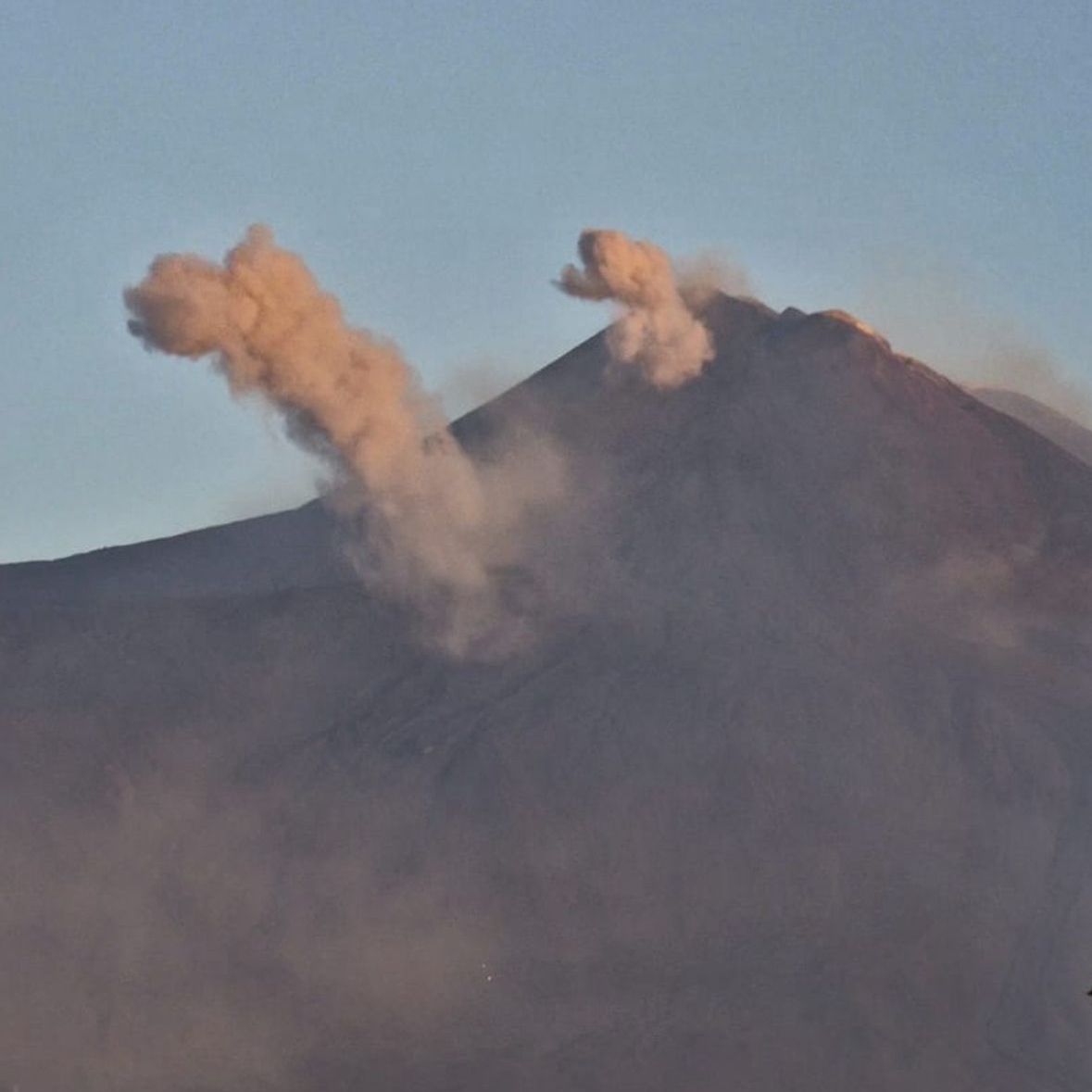 ETNA: L'activité strombolie reprend au cratère du sud-est le 21 juillet 2025